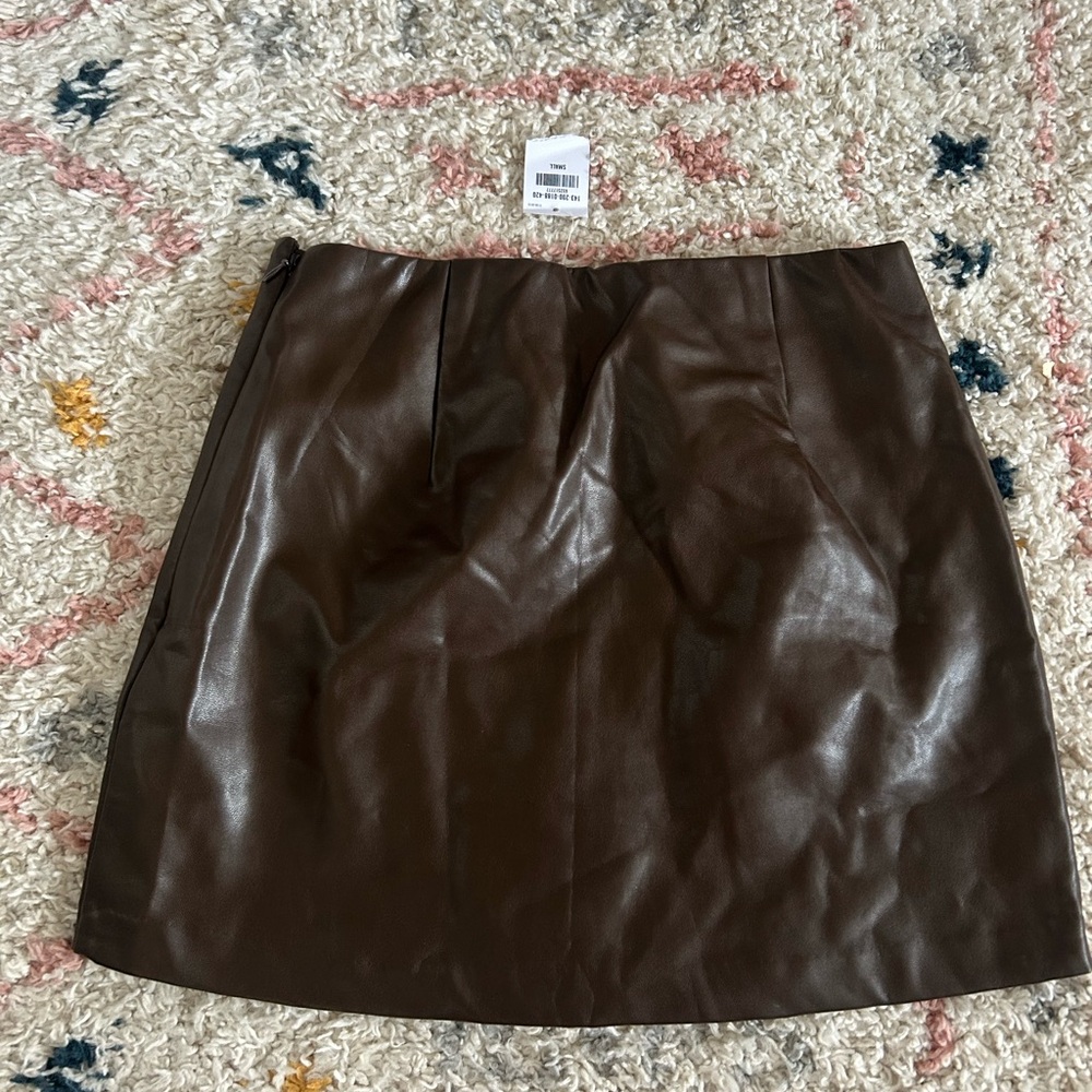 Abercrombie brown faux leather mini skirt small new with tags - Picture 4 of 4